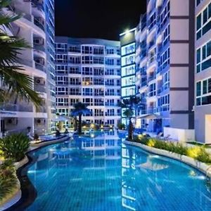 Grand Avenue Pattaya - 2 B - 2 Baths, Pool View, 60Sqm