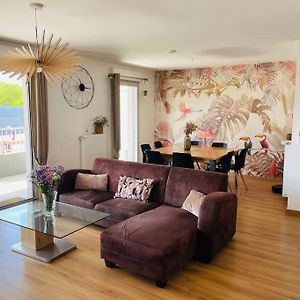 Appartement à 2 Chambres à Coucher