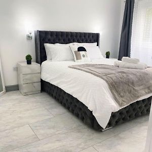 Appartement à 3 Chambres à Coucher