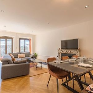 Appartement à 2 Chambres à Coucher