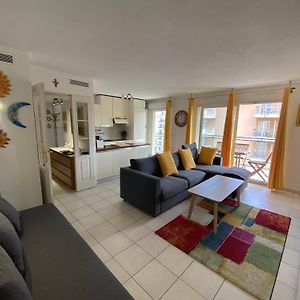 Nice Magnan 2P-Piscine, Clim, Parking