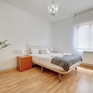Appartement à 3 Chambres à Coucher