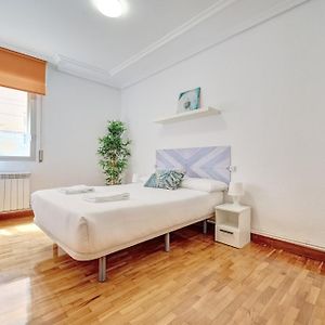 Appartement à 3 Chambres à Coucher