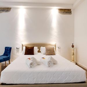 Colosseo Boutique Flat