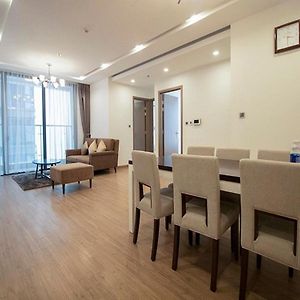 Appartement à 3 Chambres à Coucher