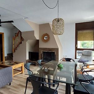 Appartement à 3 Chambres à Coucher