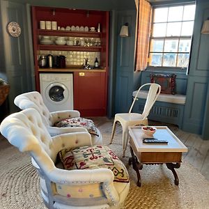 Rock House - Photographer'S Studio - Historic Gem In The Heart Of The City