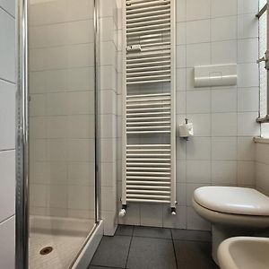 Appartement à 3 Chambres à Coucher