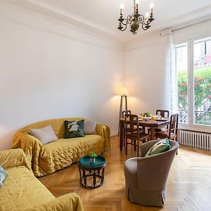 Appartement à 3 Chambres à Coucher