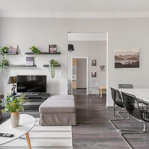 Appartement à 3 Chambres à Coucher