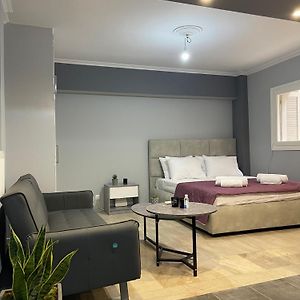 Gyzi Athens Apartment