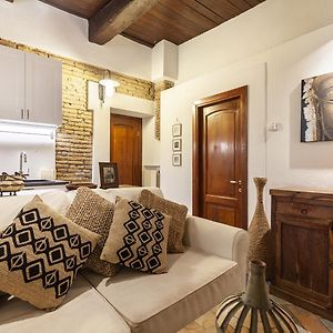 Campo Dei Fiori Nest Apartment