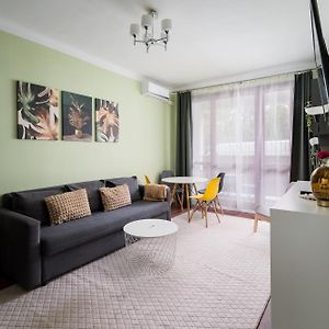 Wola Anielewicza Homely Apartment