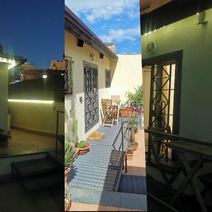 Casetta Correra Relax Con Terrazzo E Confortevole Smart Working Nel Centro Di Napoli