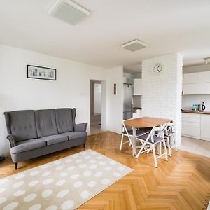 Appartement à 3 Chambres à Coucher