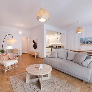 Appartement à 2 Chambres à Coucher