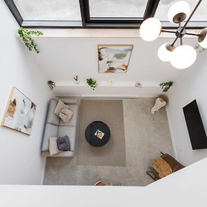 New Luxury 2Bdr Unit With Sofabed In Mile End - 1D