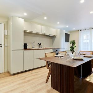 Appartement à 3 Chambres à Coucher