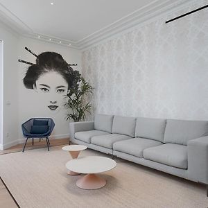 Appartement à 3 Chambres à Coucher