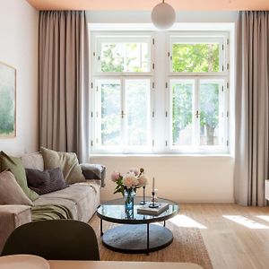 Appartement à 3 Chambres à Coucher