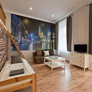 2-Bedroom Apartment - 51 Dietla Street