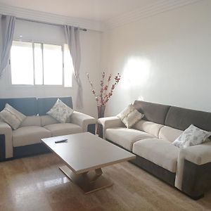 Appartement à 2 Chambres à Coucher
