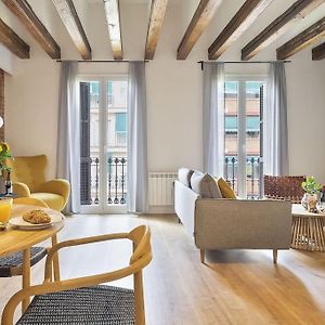 Appartement à 3 Chambres à Coucher