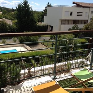 T2 Avec Piscine Et Terrasse Dans Residence Arboree