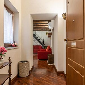 Appartement à 2 Chambres à Coucher