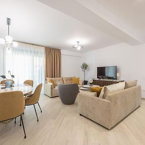 Appartement de Luxe à 2 Chambres à Coucher