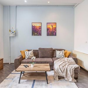 Appartement de Luxe à 2 Chambres à Coucher