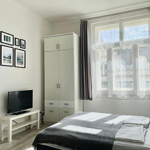 Jzp Studio Apartment
