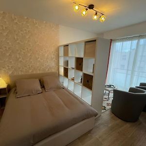 T1 - Parking - 4Min De L'Intramuros - Linge Inclus