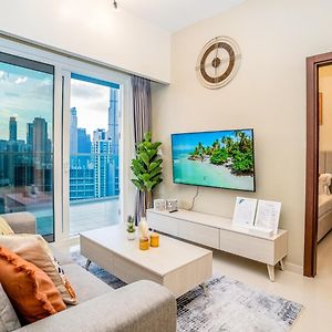 Stunning 2-Bedroom Business Bay Apartment With Burj Khalifa View & Huge Balcony