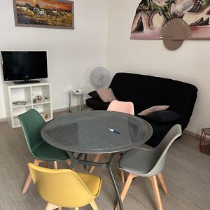 Appartement à 2 Chambres à Coucher