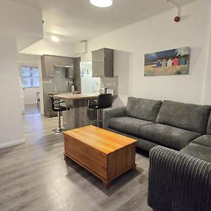 Trendy Westend Apartment - One Bed