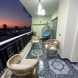 Appartement à 3 Chambres à Coucher