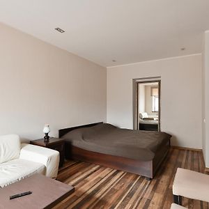 Modern Studio-Apartment In The Centre, Free Parking
