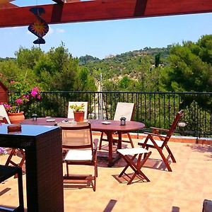 Elegant Apartment In Acropolis With Roof Garden