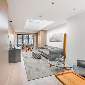 Appartement à 3 Chambres à Coucher