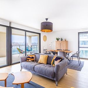 Appartement à 2 Chambres à Coucher