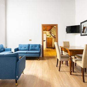Appartement à 3 Chambres à Coucher