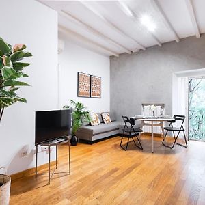 Easylife - Relax In Intimo E Silenzioso Appartamento A Due Passi Dal Castello Sforzesco