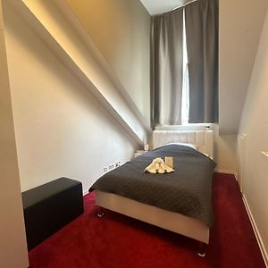 Datri Petite Suite 4