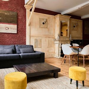 Appartement à 2 Chambres à Coucher