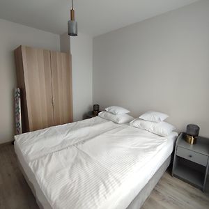 Apartamenty Przy Mogilskiej Z Miejscem Postojowym
