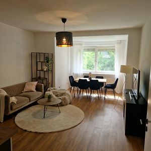 Appartement à 3 Chambres à Coucher