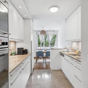 Appartement à 2 Chambres à Coucher