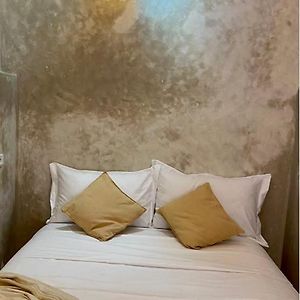 Chambre Standarde Lit Queen-Size