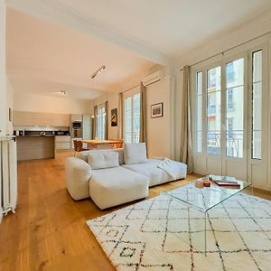 Appartement à 2 Chambres à Coucher